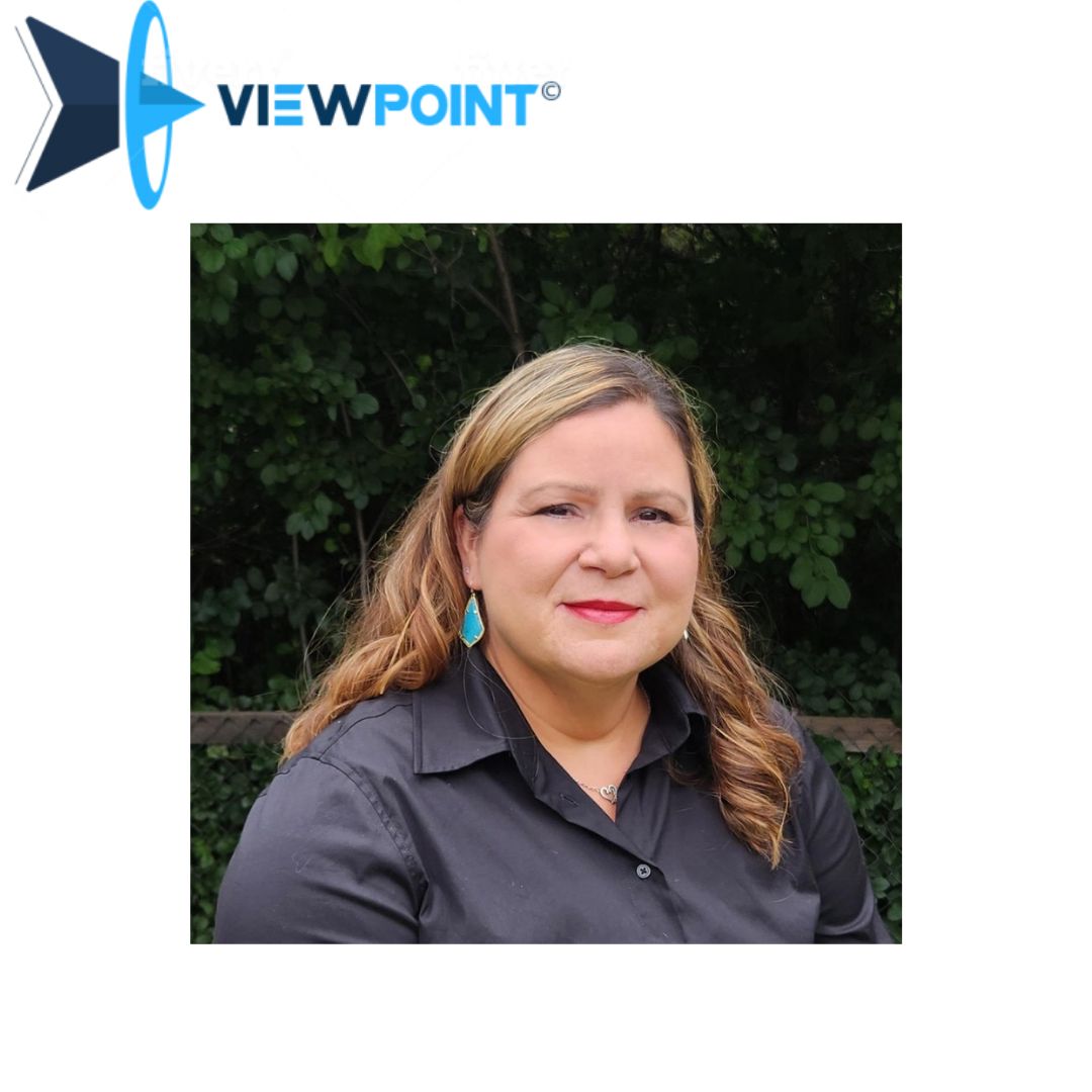 Elaine Carrasco, Senior Project / Global HR Management Executive